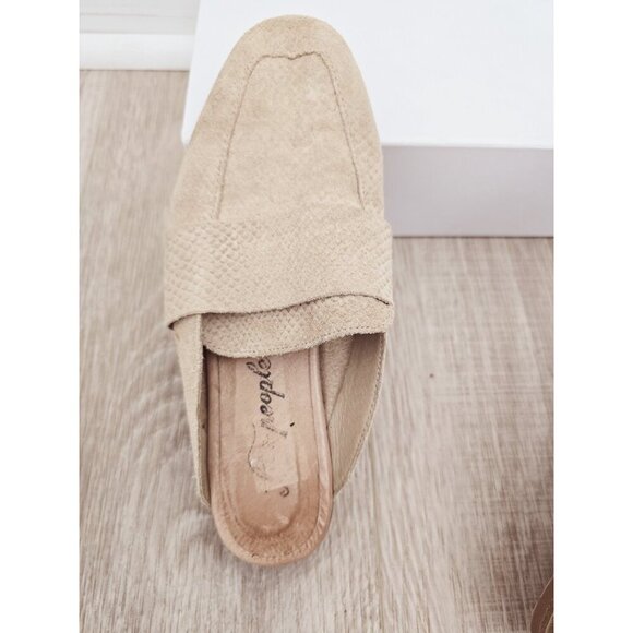 Free People At Ease Beige Snakeskin Square Toe Slip On Loafer Mule Shoes 6 36.5 - Picture 5 of 10
